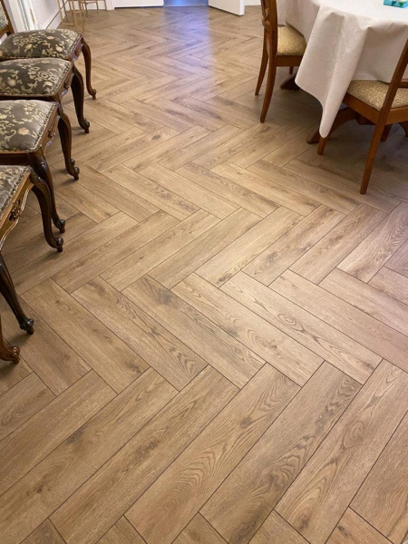 Картинка товара ламинат alsafloor 12/33 herringbone 471 дуб sunset 562382 parketcity-ufa.ru