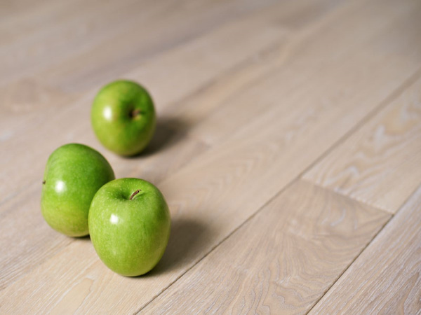 Картинка товара массивная доска amberwood 120 ясень ваниль  А10.12.25.120-013 parketcity-ufa.ru