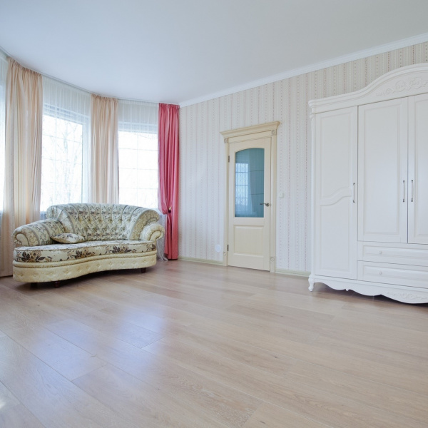 Картинка товара массивная доска amberwood 120 ясень ваниль  А10.12.25.120-013 parketcity-ufa.ru