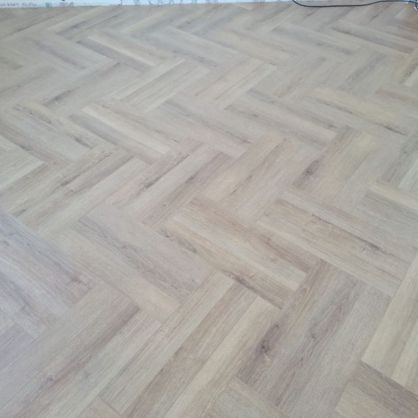 Картинка товара ламинат cbm 12/33 koruna 822 патек  003115 parketcity-ufa.ru