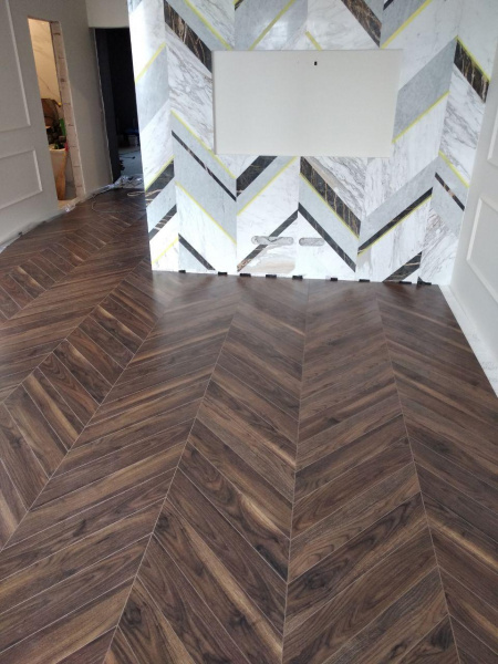 Картинка товара ламинат cbm 12/33 ostrost 502 орех габри   003082 parketcity-ufa.ru