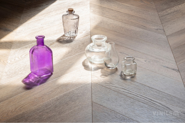 Картинка товара плитка vinilam parquet chevron 153616 шампань 006545 parketcity-ufa.ru