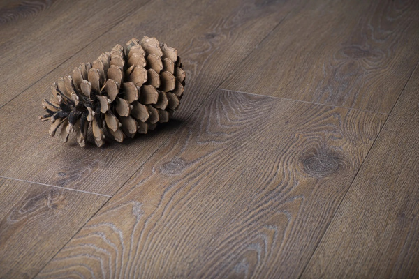 Картинка товара ламинат 12/33 alsafloor solid herringbone 528 дуб chestnut  снят!!! 583207/583223 parketcity-ufa.ru