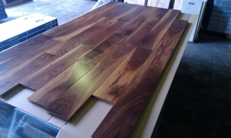 Картинка товара массивная доска mgk floor орех американский натур 006456 parketcity-ufa.ru