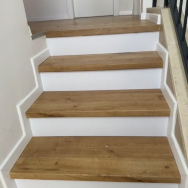 Картинка товара ступень из кварцвинила republic floor grizzly/sheesh STRENACG013 parketcity-ufa.ru