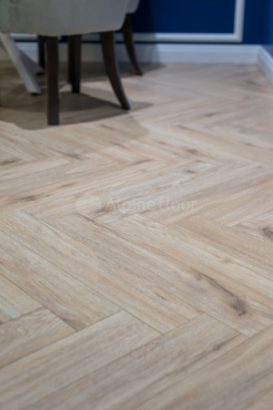 Картинка товара ламинат alpine floor 8/33 herringbone lf102-1 дуб лион  акция!!! LF102-01 parketcity-ufa.ru