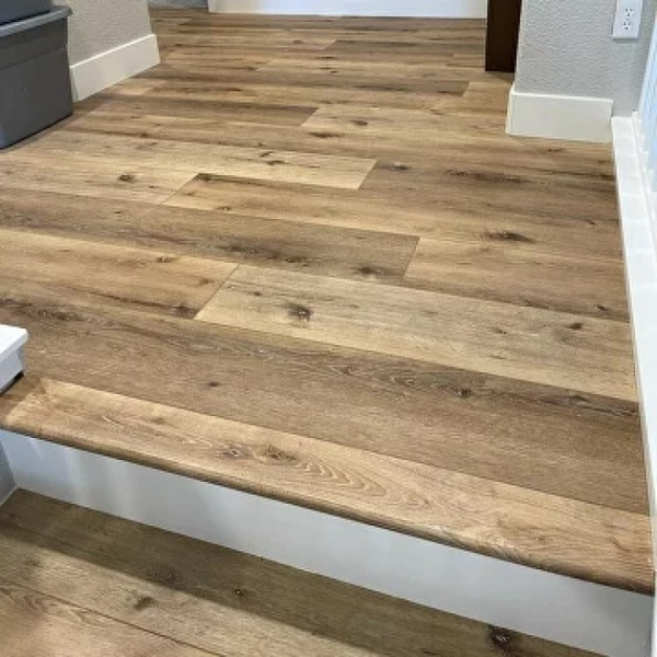 Картинка товара ступень из кварцвинила republic floor grizzly/sheesh STRENACG013 parketcity-ufa.ru