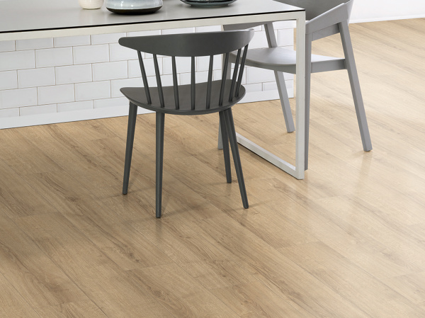 Фото товара ламинат egger 8/33 4v large aqua 204 дуб шерман светло-коричневый EPL204 Aqua+ parketcity-ufa.ru Картинка товара ламинат egger 8/33 4v large aqua 204 дуб шерман светло-коричневый EPL204 Aqua+ parketcity-ufa.ru