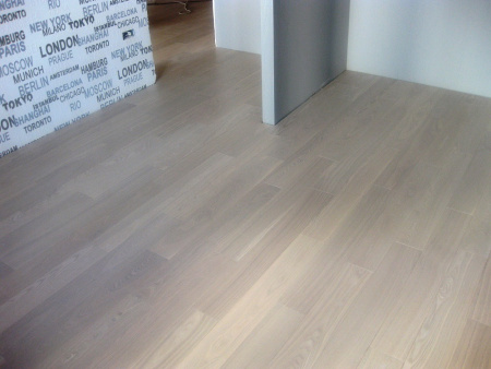 Картинка товара доска массив amberwood дуб лак белая ночь 900*120*18 мм  остаток!!! 003533 parketcity-ufa.ru