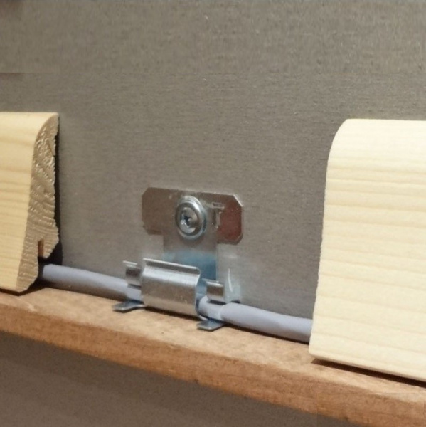 Картинка товара клипса для плинтуса tarkett clipstar (50шт/уп) 559530002 parketcity-ufa.ru