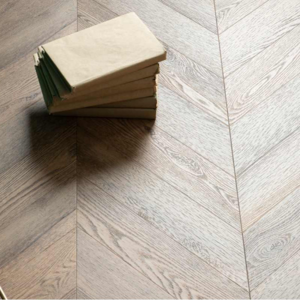 Картинка товара плитка vinilam parquet chevron glue 153610 нормандия 013730 parketcity-ufa.ru