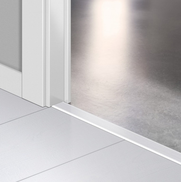 Картинка товара профиль quick-step 1859 incizo 5-в-1 доска белая QSINCP01859  parketcity-ufa.ru